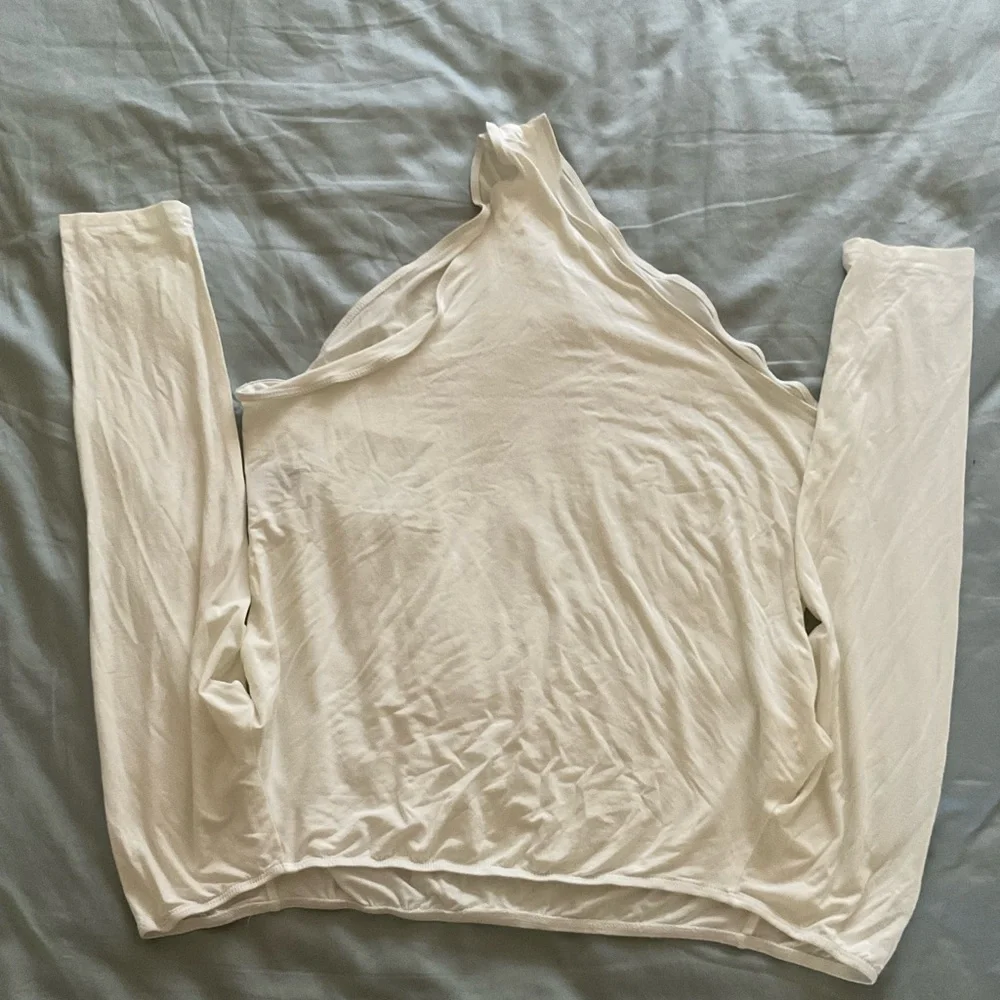 Plus size off shoulder solid bodysuit - Picture 3 of 4